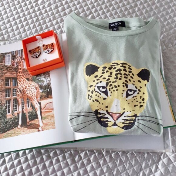 "Go Get 'Em, Tiger" t-shirt & earring bundle set - Picture 4 of 9